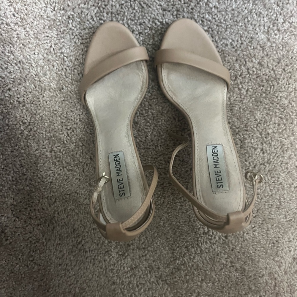 Steve Madden Tecy Leather Strappy Dress Sandal. Size 7.5